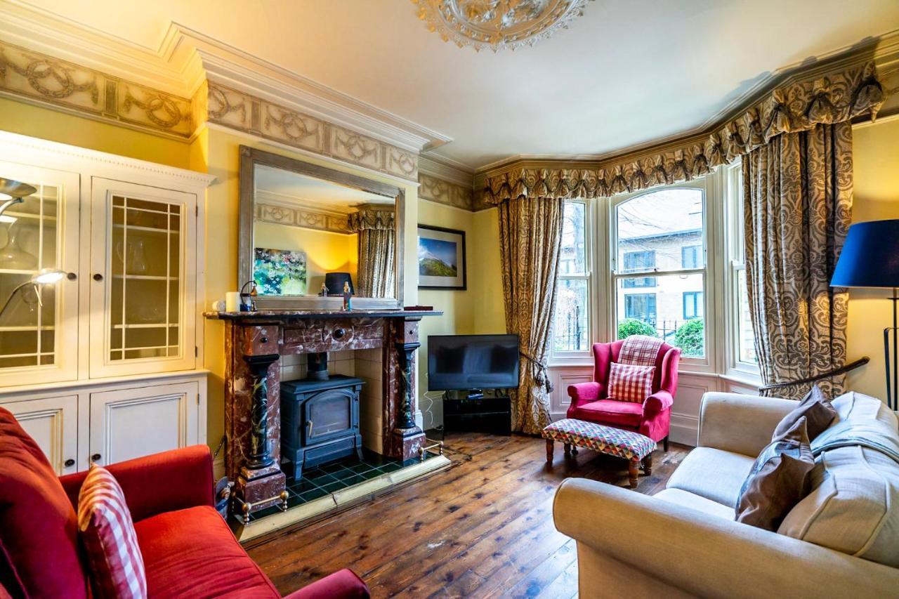 7 St John'S Crescent Villa Йорк Екстериор снимка